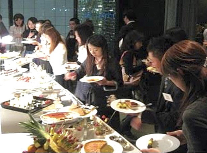 カジュアルプラン~ビュッフェ10品+デザート+2時間飲み放題付