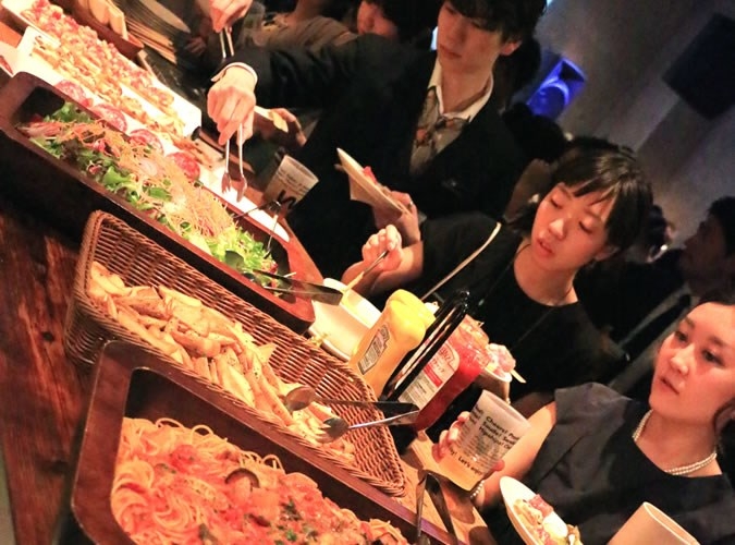 予算抑えめでもお料理7品、FREE DRNIK2H付きの充実カジュアルプラン